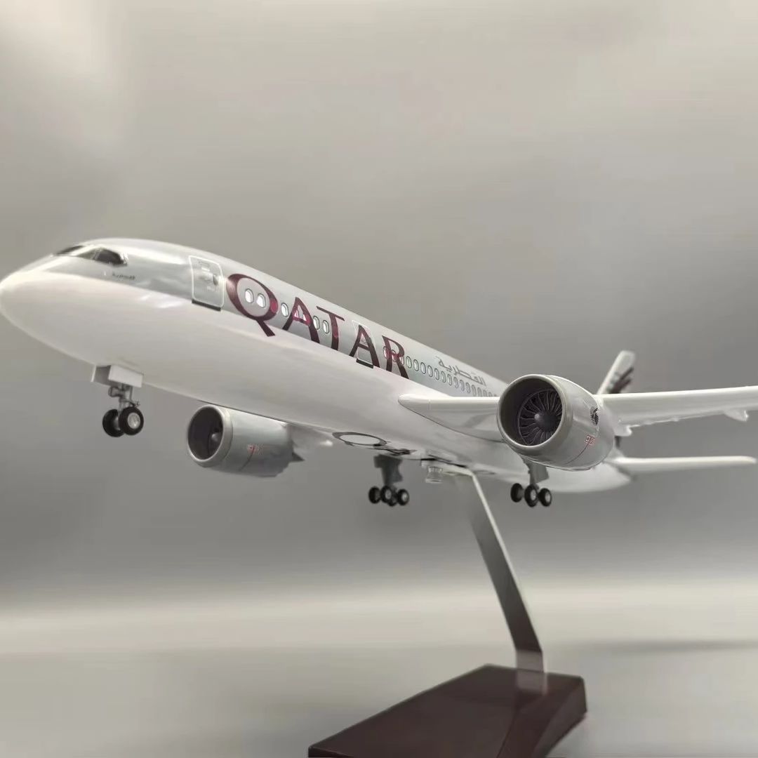 Escala 1:130 43cm 787 Jet Qata - Kids Toys Qatar reseña y precio